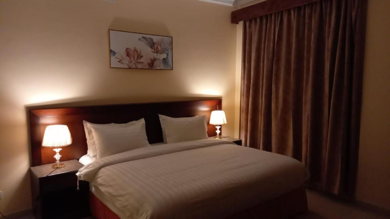 אל-מדינה Al Ayniah Hotel מראה חיצוני תמונה
